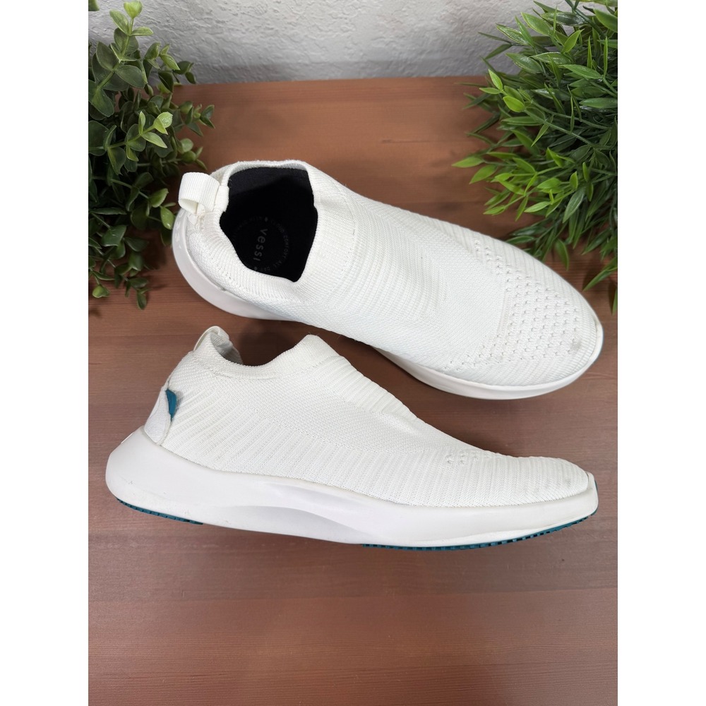 Vessi Women Everyday Move Slip On White Waterproof Knit Sneakers Size 8